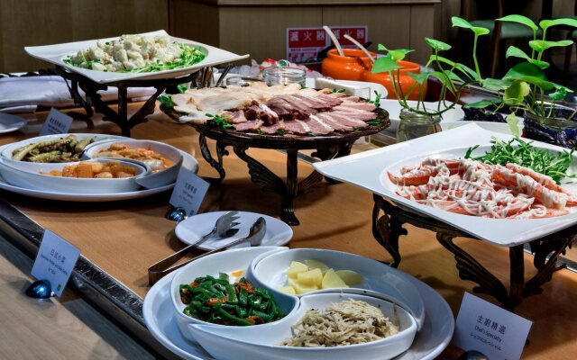 Carlton Hotel-Chung Hwa