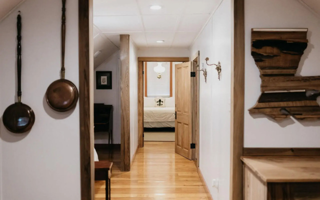 Bois Des Chenes Bed & Breakfast Inn