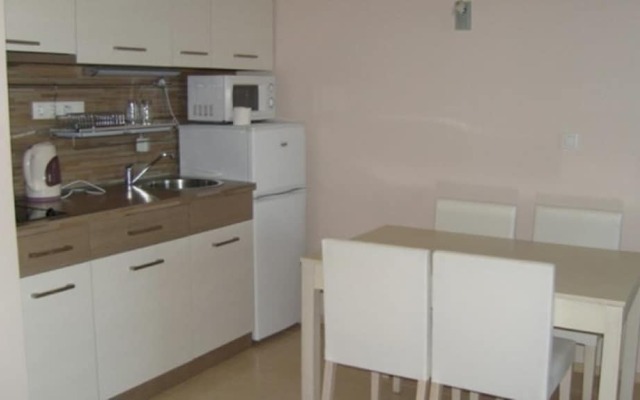 Pomorie Bay Apart Hotel