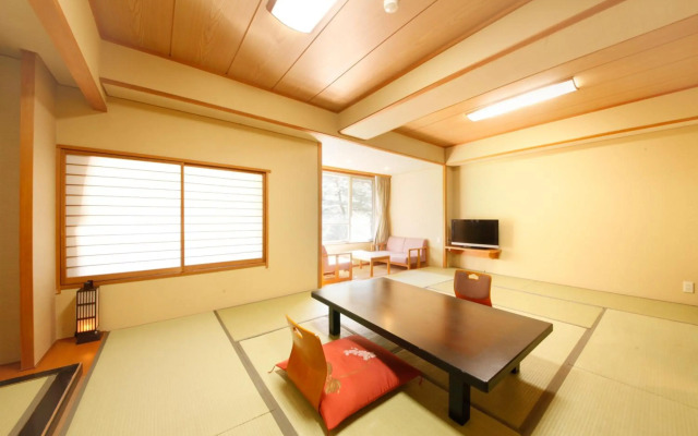 Shimobe Hotel
