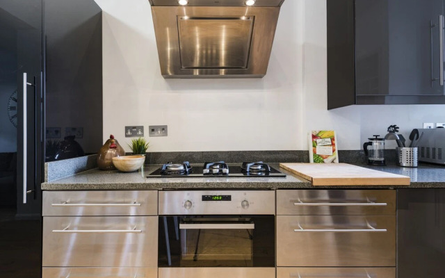 Stamford Brook Apartments