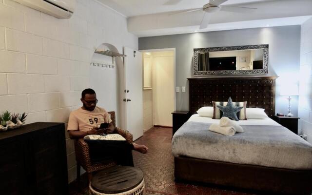 Hideaway Noosa Men Only Beach Resort