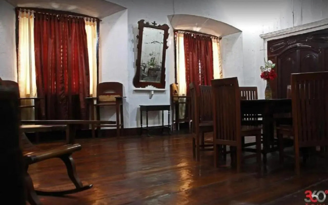 ZEN Rooms Calle Crisologo Vigan