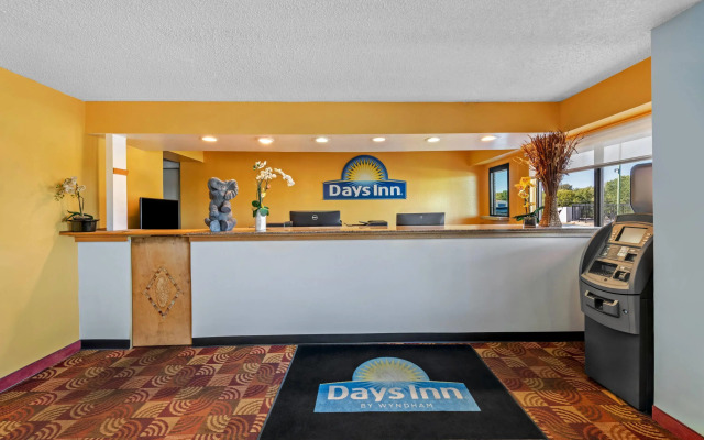 Days Inn by Wyndham Independence