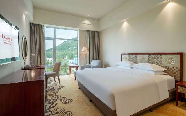 Ramada Plaza Taian