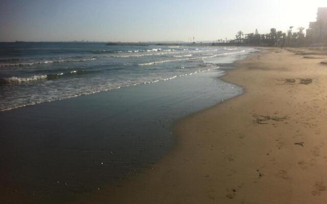 Sandy Beach Apartment 13