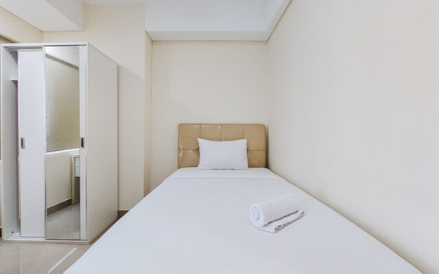 Comfort And Homey Studio Apartment At B Residence