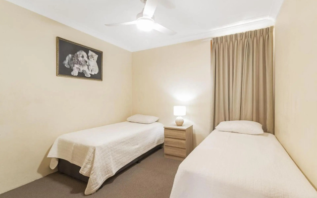 2/8 Banks Avenue - Easy walk to Tweed Heads Bowls club – Guest Rooms – Tweed Heads