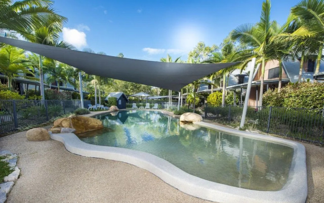 Canopy Chalet 10