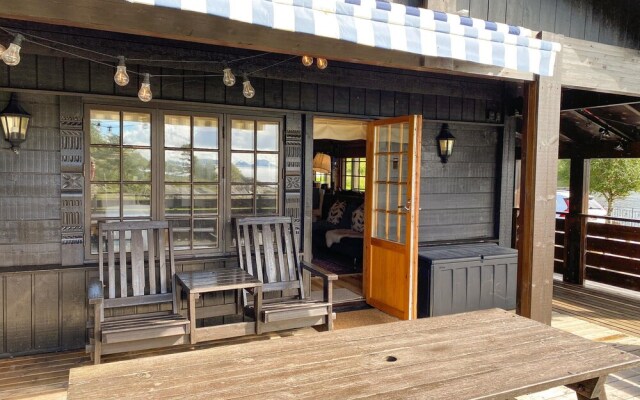 Nice Home in Stavang With 4 Bedrooms