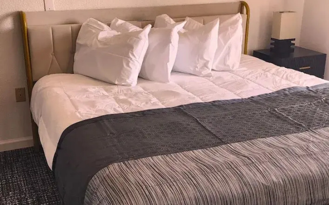 The Enchanted Suites & Residence