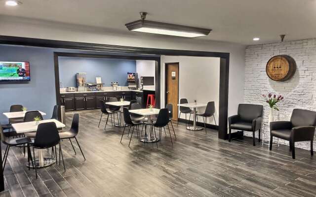 Super 8 by Wyndham Georgetown