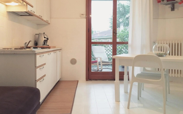Sunny family apartment in villa - HUMANITAS FORUM IEO