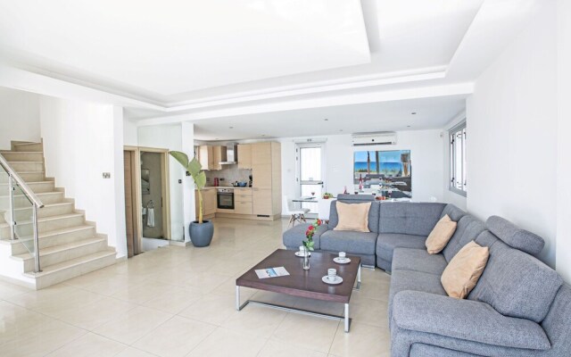 Celebrity Villa Jordan 9