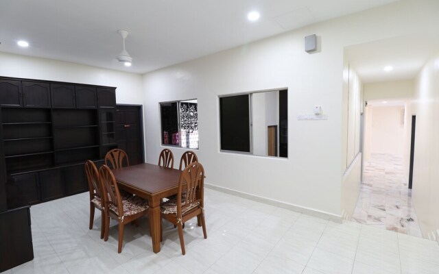 Puteri Homestay