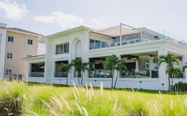 Relax Apto Pool And Golf View in Cana Pearl