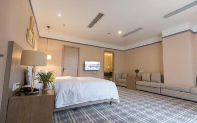 Book & Life Hotel