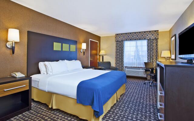 Holiday Inn Express Hotel & Suites Wabash by IHG