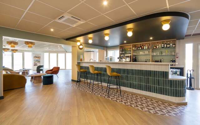 Sure Hotel by Best Western Caen Mémorial
