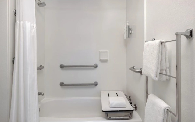 Spark by Hilton Savannah Midtown