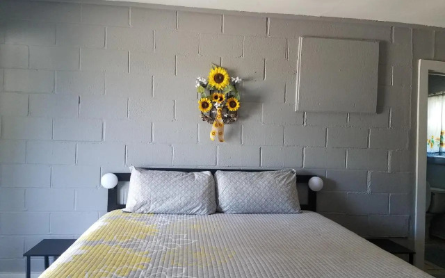 Canton Motel