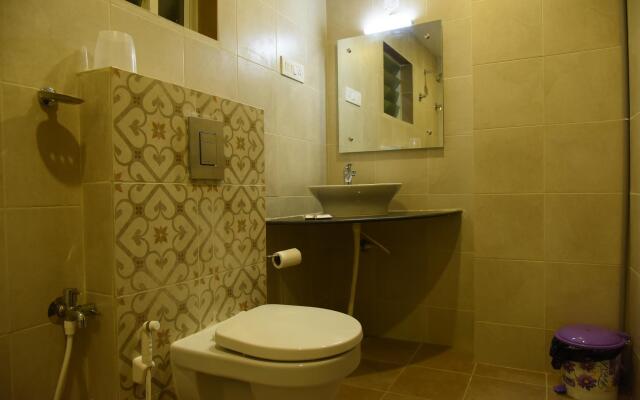 Hotel Raama Grand