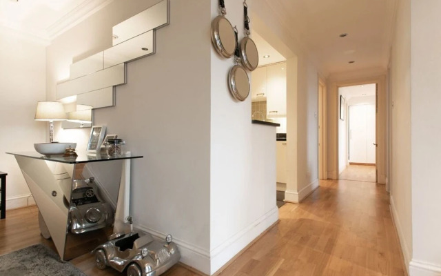 The Hayes Place Lodge