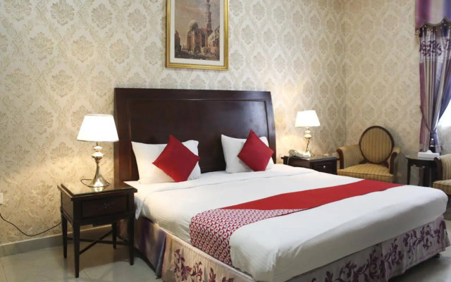 OYO 137 Clifton International Hotel