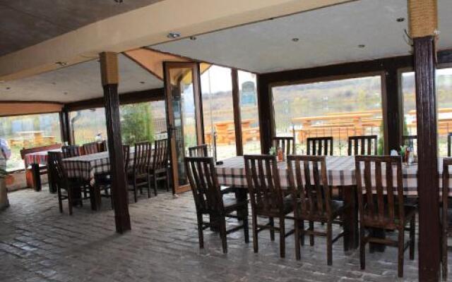 Guest House Qzovir Malo Buchino