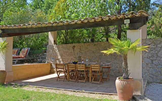 Cozy Villa in Fayence with Swimming Pool