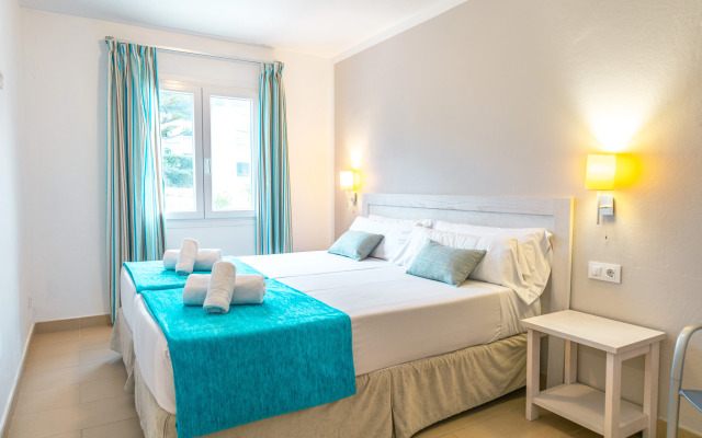 Apartamentos Seth Mestral y Llebeig