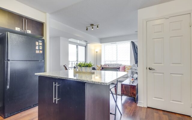 Newly Decorated 2BR Executive Suite - Great View