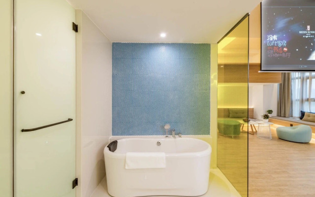 Rezen Sunbow Hotel