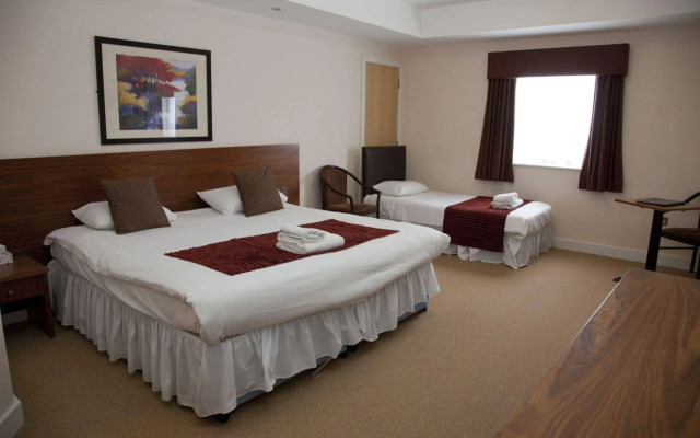 Boston West Hotel