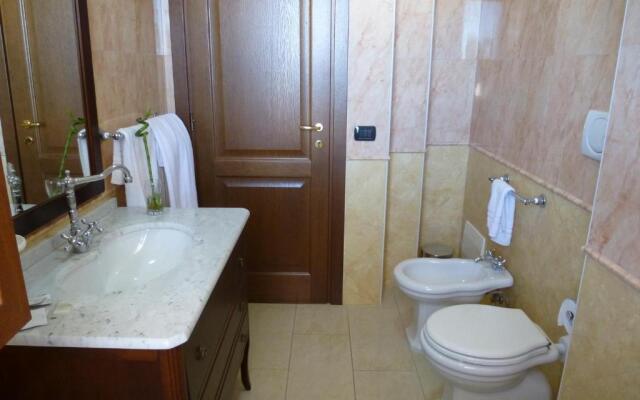Twin Towers Rooms