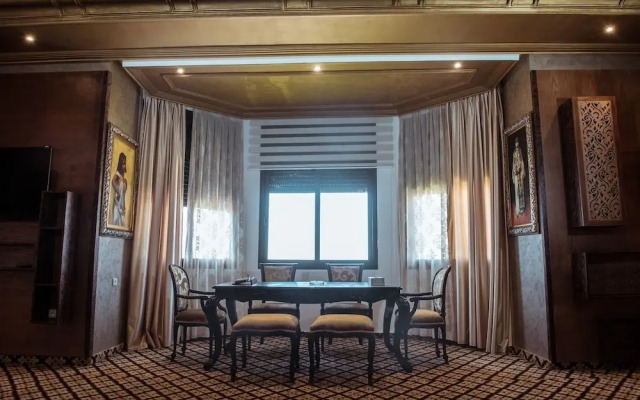 Park Regency Suite Hotel