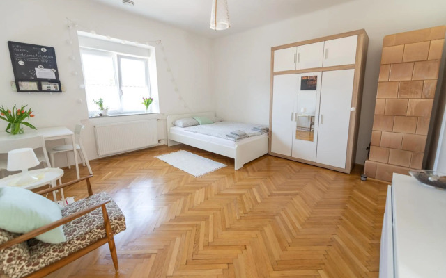 Sunny Villa Apartments