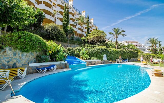 SAA-Great 2 bed apt 10 min walk to Puerto Banus
