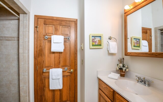 Overlook 3 Bedroom Townhome #1B