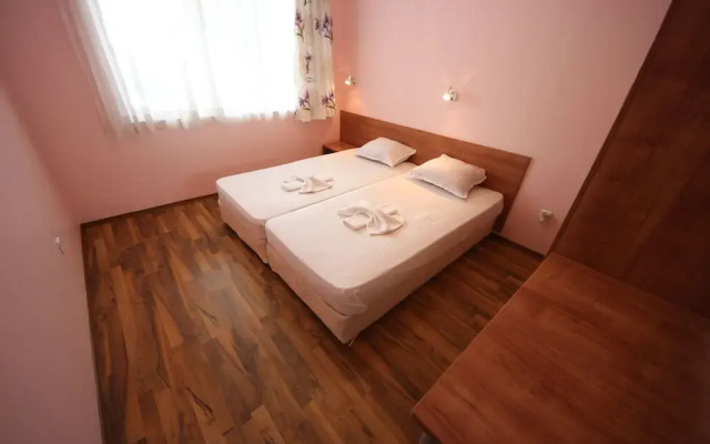 Menada Apartments in Azzuro Hotel
