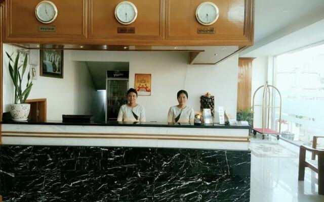 Sky Hotel Hlaing Thar Yar Yangon