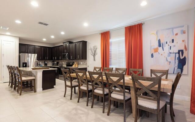 Magic Villa in Kissimmee with Private Pool