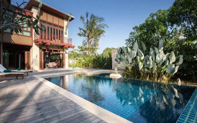 Amatapura Beachfront Villa 1