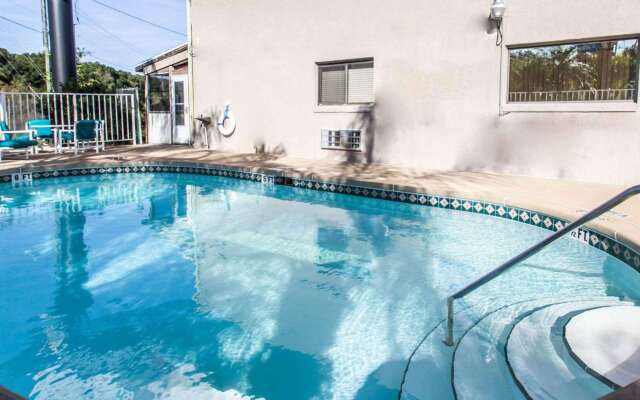 Rodeway Inn
