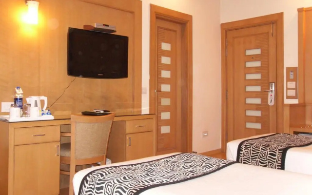 Karon Hotel - Lajpat Nagar – Guest Rooms – Delhi