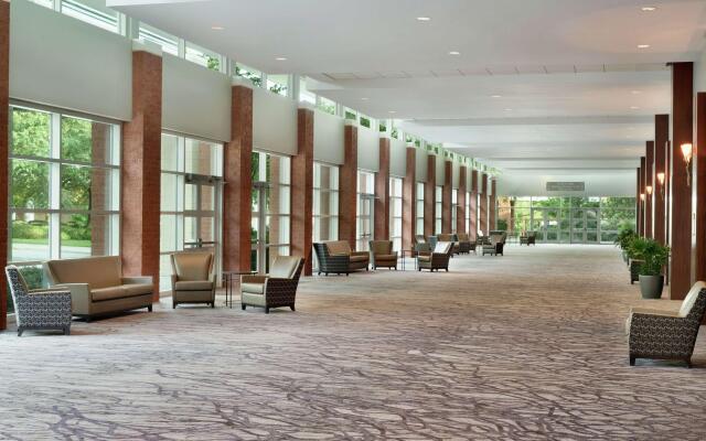 Embassy Suites by Hilton Charleston Airport Convention Ctr