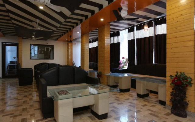 OYO 14686 Seven Heavens