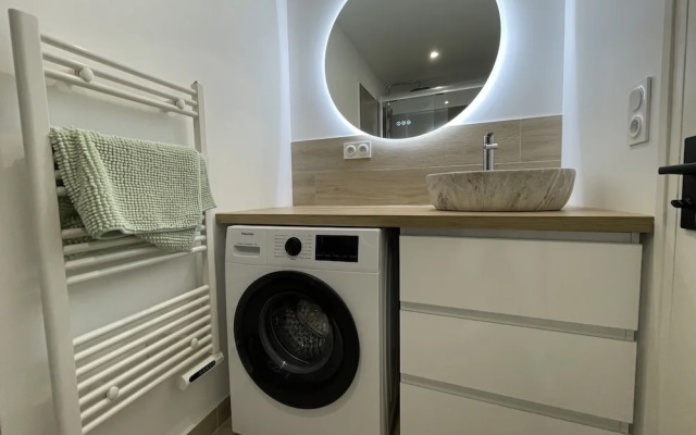 Apartment in Le Mans Near Train Station