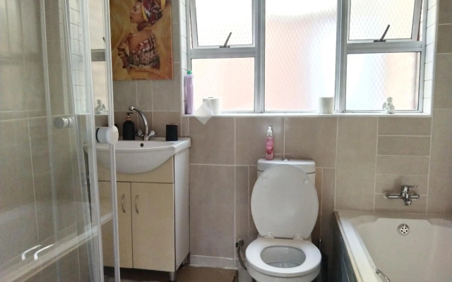 Menlyn Mews Guesthouse