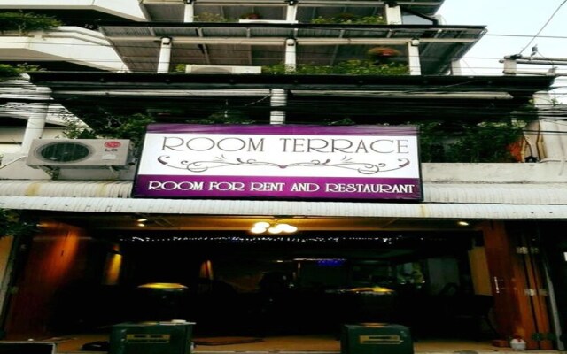 Room Terrace Hostel